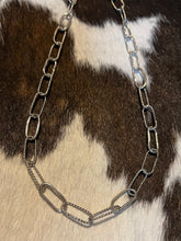 Load image into Gallery viewer, Paperclip Chain Necklace
